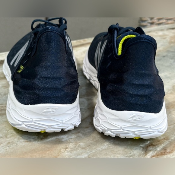 Men’s NEW BALANCE Fresh Foam Beacon 2 v2 running shoes- Size 14. - Picture 9 of 12